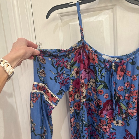 Wayf Cold Shoulder tunic dress - Picture 5 of 6